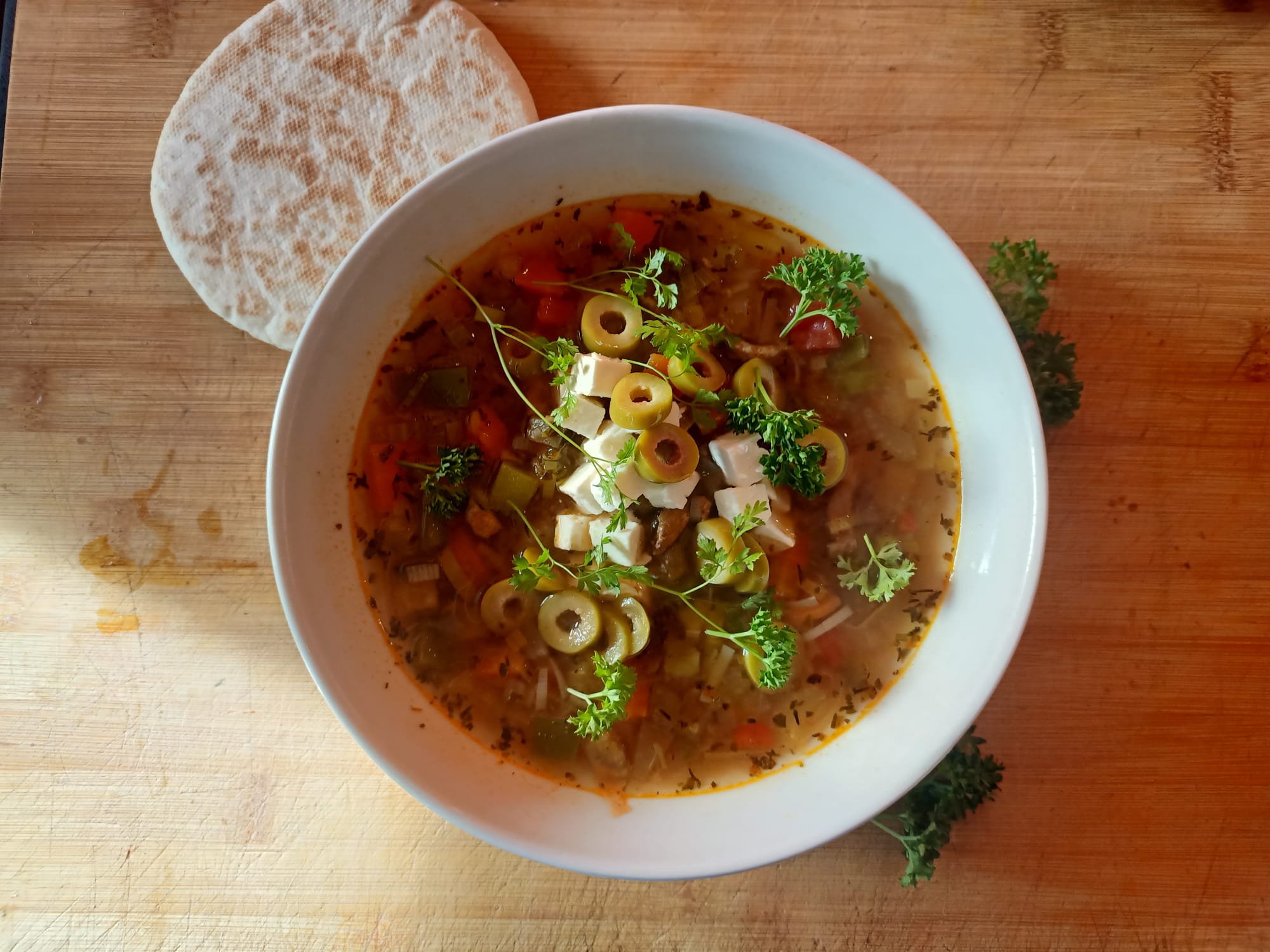 Griekse gyrossoep met feta